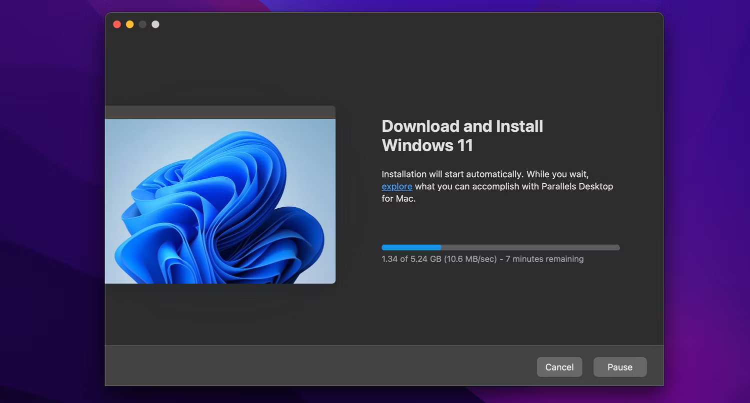 Parallels Desktop đang tải xuống và cài đặt Windows 11 trên máy Mac