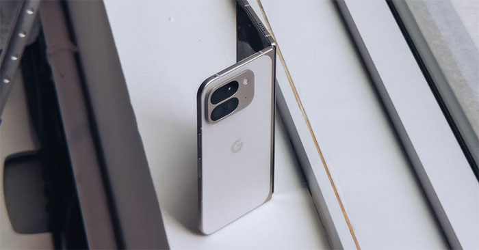 Pixel 9 Pro Fold màu trắng