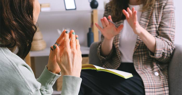 Vụng về trong giao tiếp