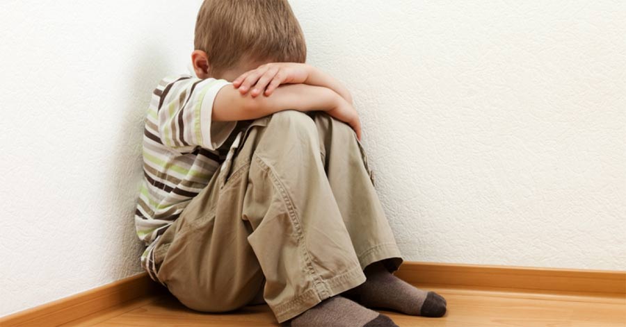 Cách giúp trẻ vượt qua trầm cảm