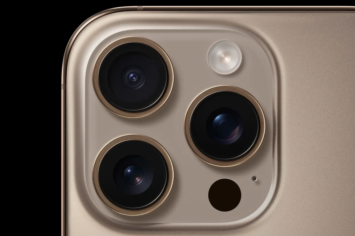 Hệ thống camera iPhone 16 Pro