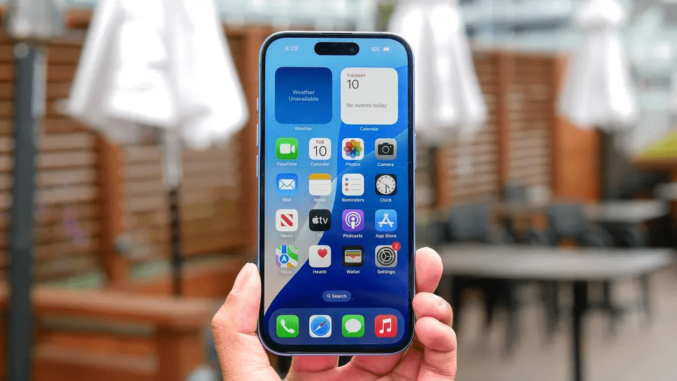 Apple iPhone 16
