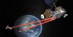 NASA hiện có thể giao tiếp với tàu vũ trụ của mình bằng tia laser