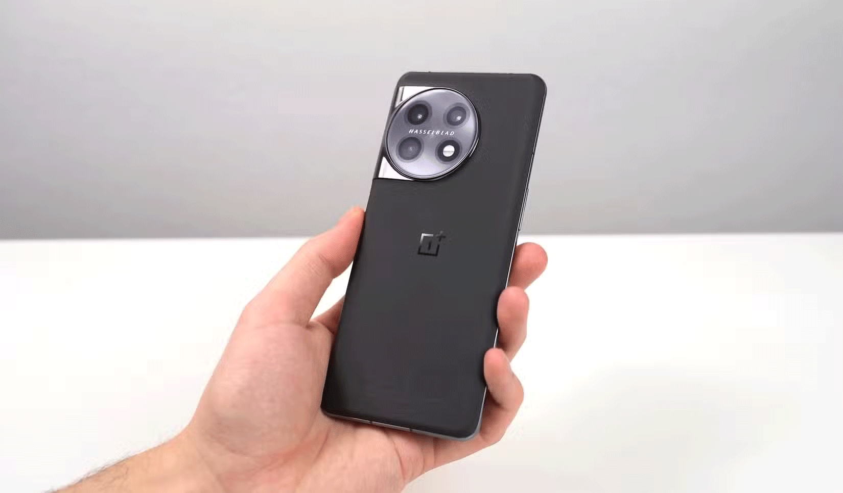 OnePlus 11