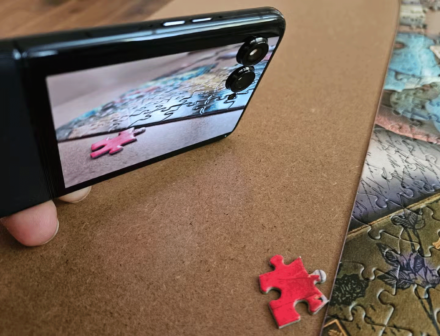 Ảnh được chụp bằng Moto Razr+ 2024
