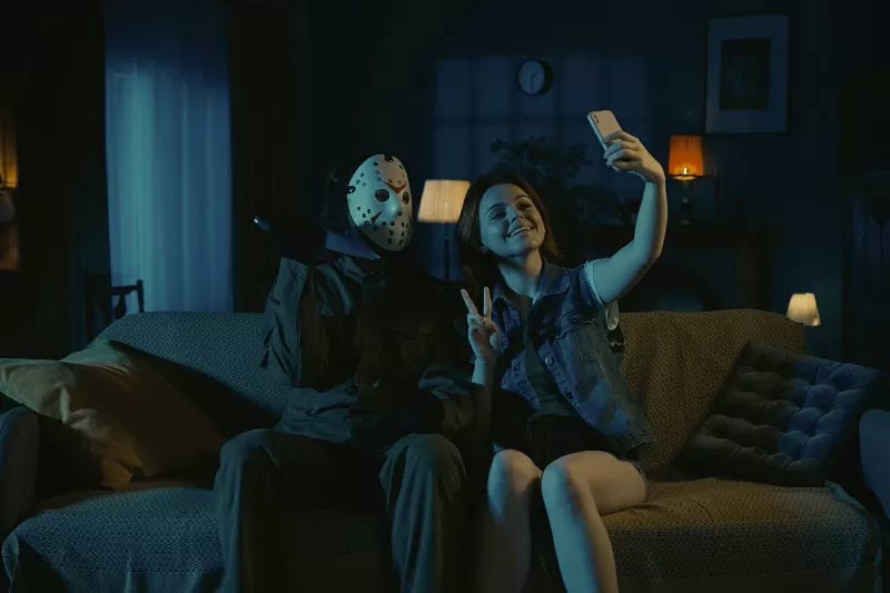 Vai diễn của cung hoàng đạo trong phim kinh dị