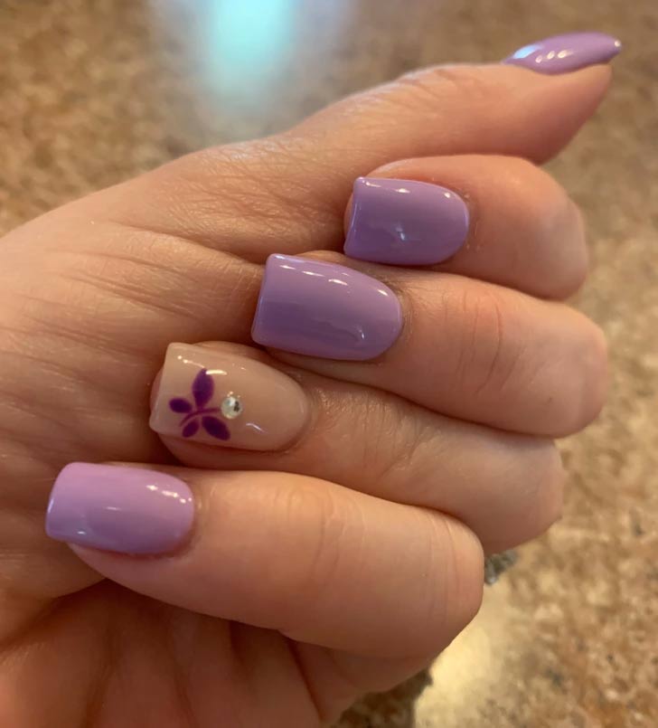 Làm móng thường xuyên