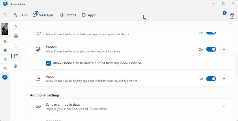 Cài đặt Phone Link với tab Features mở và tùy chọn Photos được mở rộng