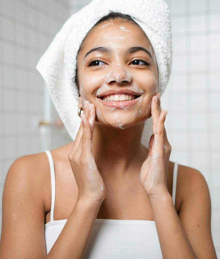 Rửa mặt 1 lần 1 ngày cho làn da phát triển tự nhiên