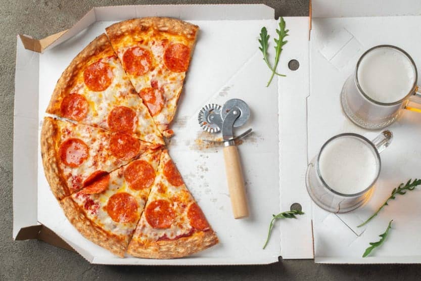 Các bước hâm nóng pizza thừa