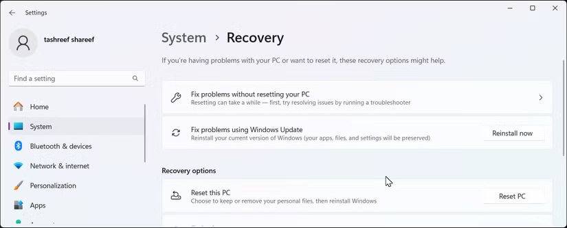Ứng dụng Settings trong Windows 11 hiển thị tùy chọn Fix Problems Using Windows Update