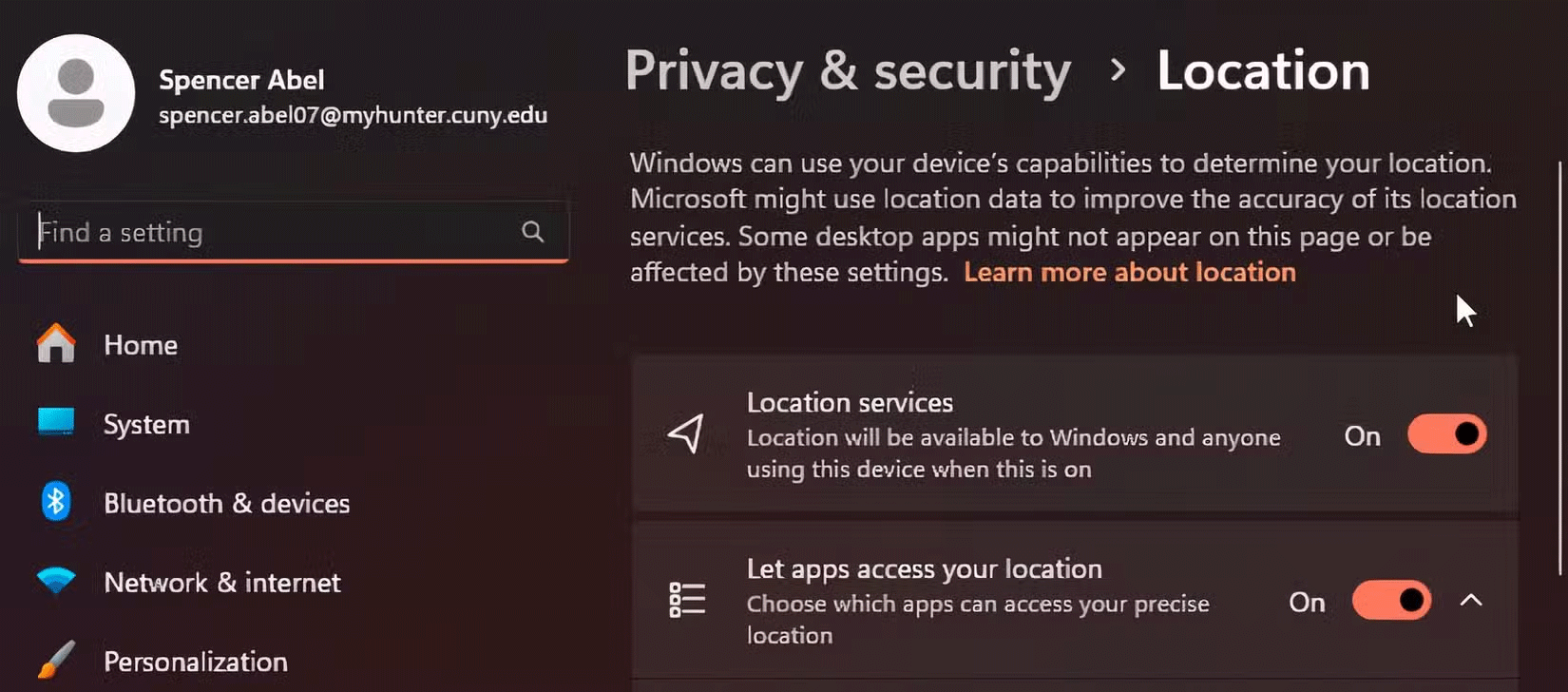 Cài đặt vị trí trong Windows.