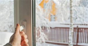 Có nên để cửa mở vào mùa đông?