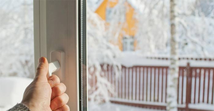 Có nên mở cửa vào mùa đông hay không?