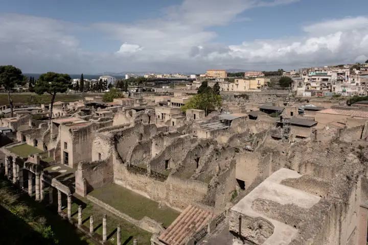 Thành phố cổ ở Ý