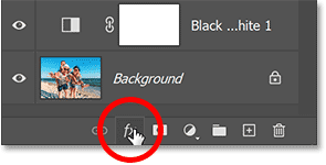 Nhấp vào biểu tượng hiệu ứng layer trong bảng Layers của Photoshop.