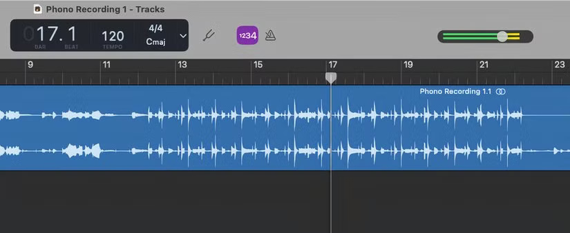 GarageBand - kiểm tra mức ghi âm.