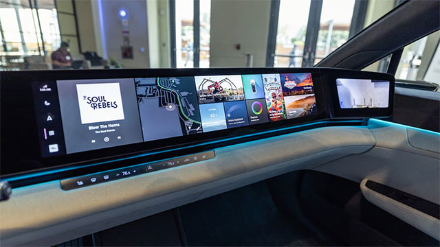 Giao diện phần mềm trông vẫn chưa hoàn thiện