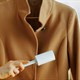 Mẹo giặt và giữ cho áo khoác len, dạ luôn mới
