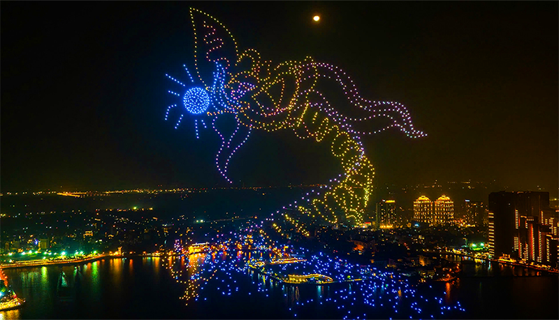 bắn pháo hoa giao thừa