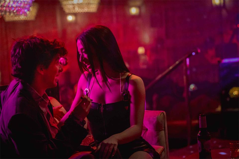 Bài học cuộc sống từ phim Anora