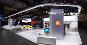Xiaomi giới thiệu concept smartphone tương lai với ống kính camera từ tính có thể tháo rời tại MWC 2025