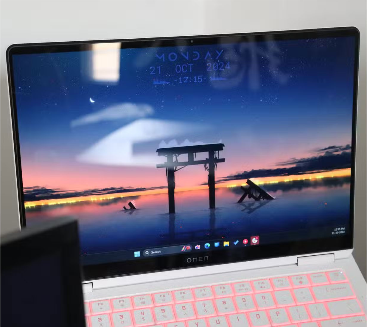 Màn hình laptop HP Omen Transcend 14