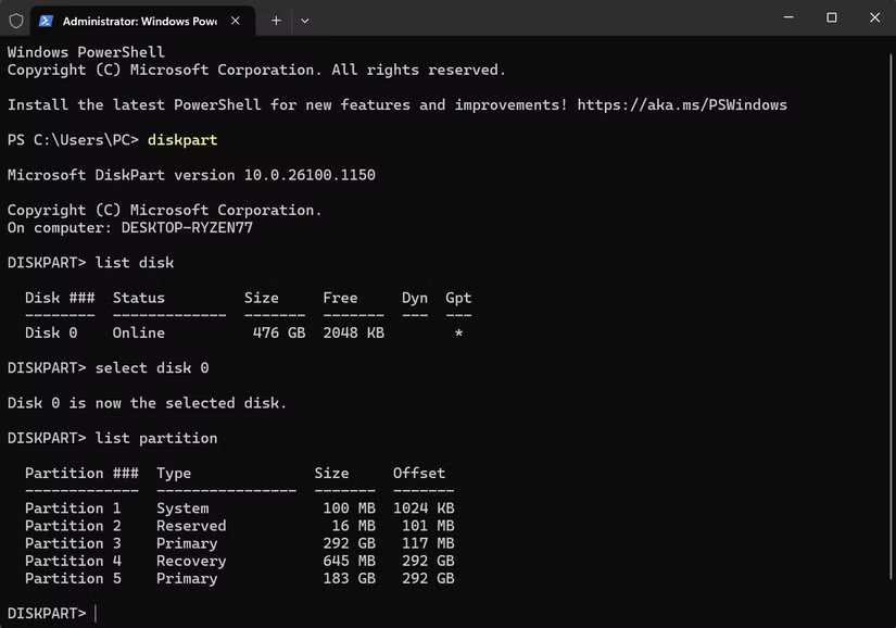 Cửa sổ lệnh PowerShell của Windows hiển thị danh sách các phân vùng