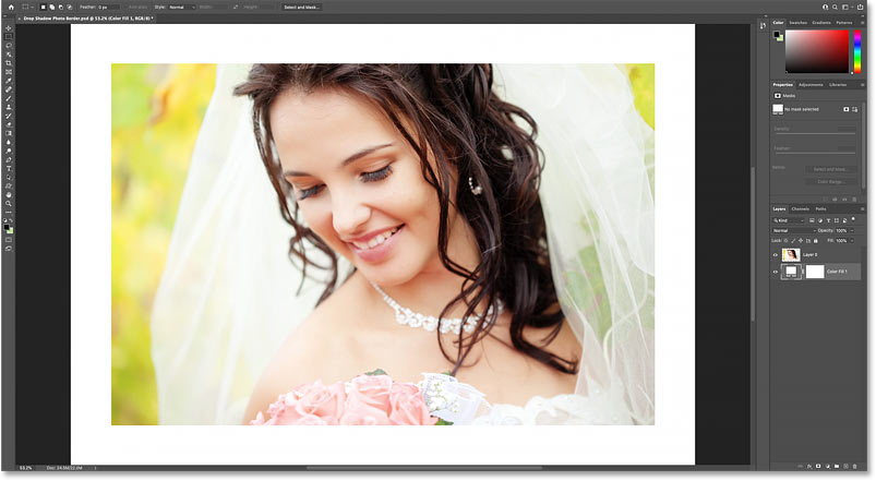 Đường viền ảnh xuất hiện sau khi thêm khoảng không canvas trong Photoshop