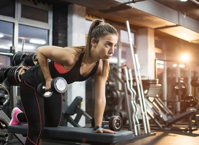 Động tác chèo thuyền