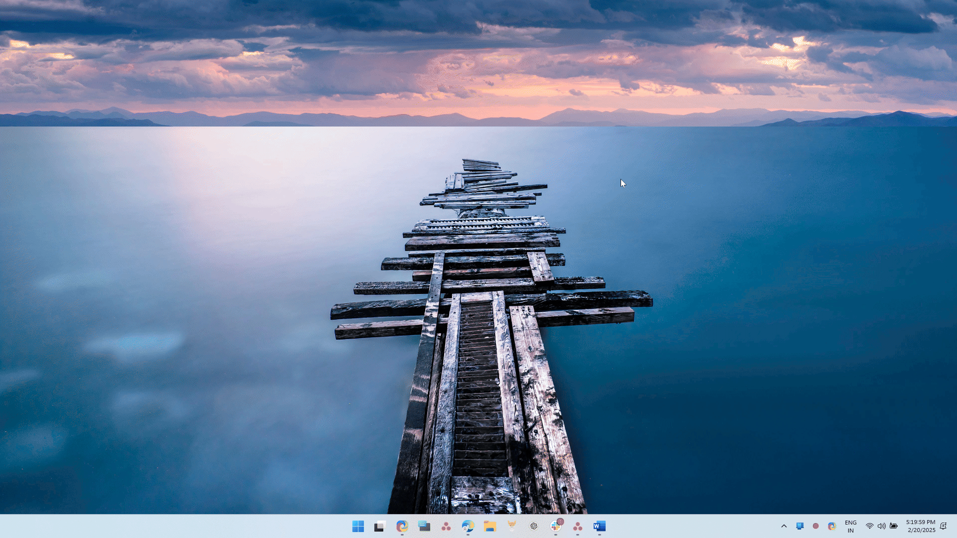 Chuyển đổi giữa desktop ảo Windows 11 bằng menu hình tròn Kandu