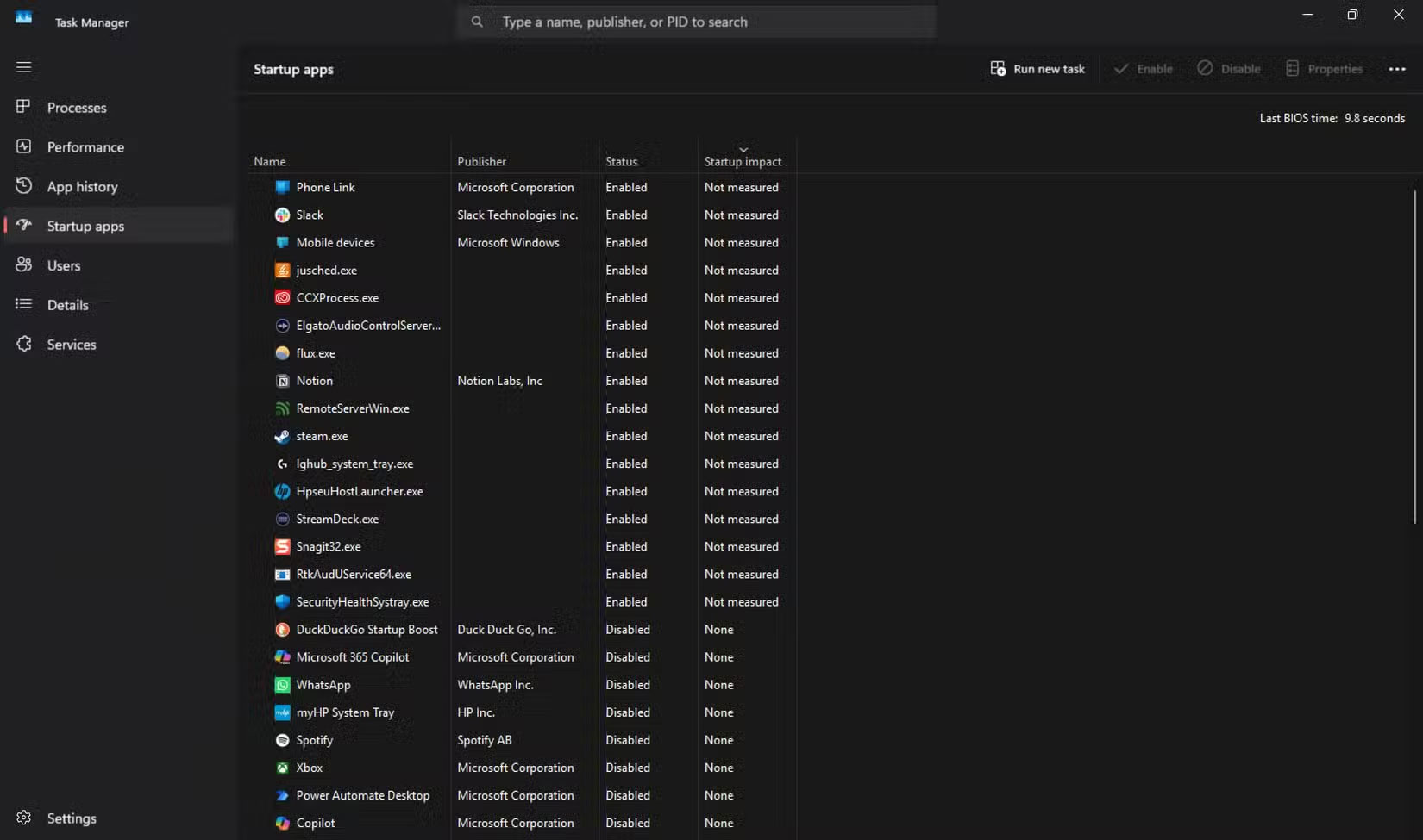 Tab Startup Apps trong Task Manager hiển thị các ứng dụng đã bật và tắt