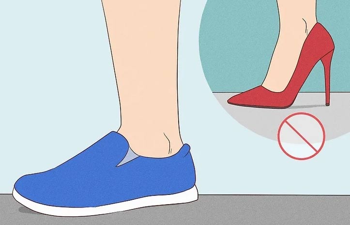 Trang phục leo cầu thang nên gọn gàng