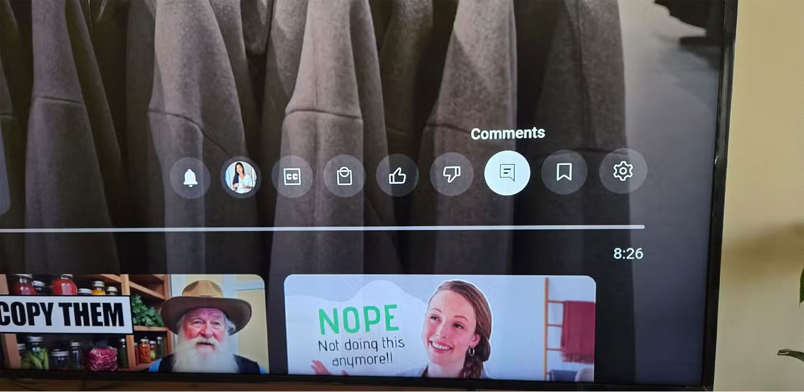 Nút bình luận trong ứng dụng YouTube TV.