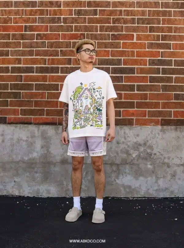 Áo thun họa tiết + quần short chinos