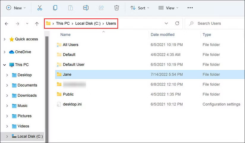Local Disk C trong File Explorer
