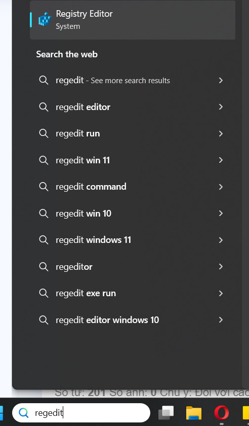 Truy cập Registry Editor