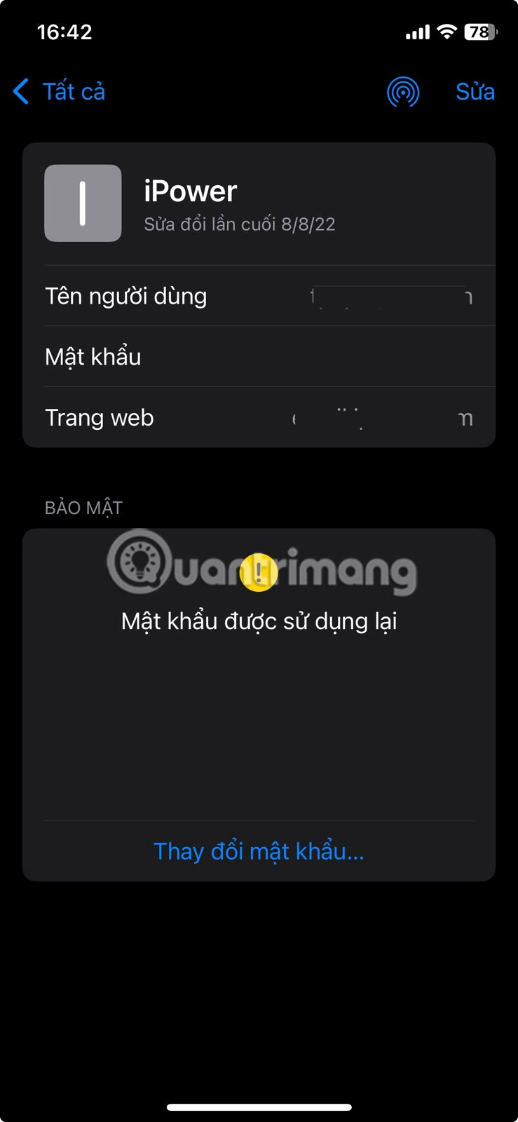 Nhấn vào tùy chọn Sửa để sửa đổi mật khẩu trong ứng dụng Mật khẩu trên iPhone.