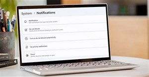 Hướng dẫn hiện đồng hồ trong Notification Center Windows 11