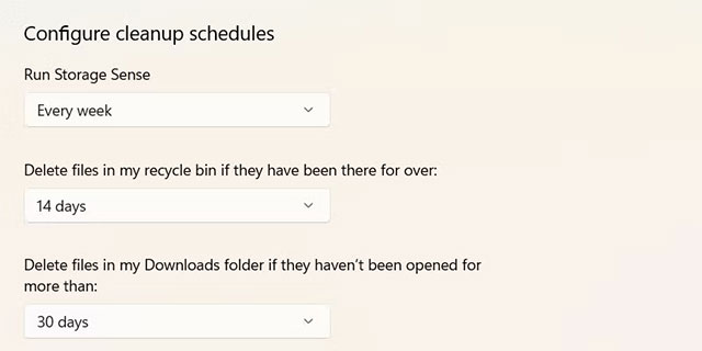 Nhấp vào Storage Sense
