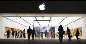 Apple có thể chuyển sang ra mắt iPhone hai lần mỗi năm