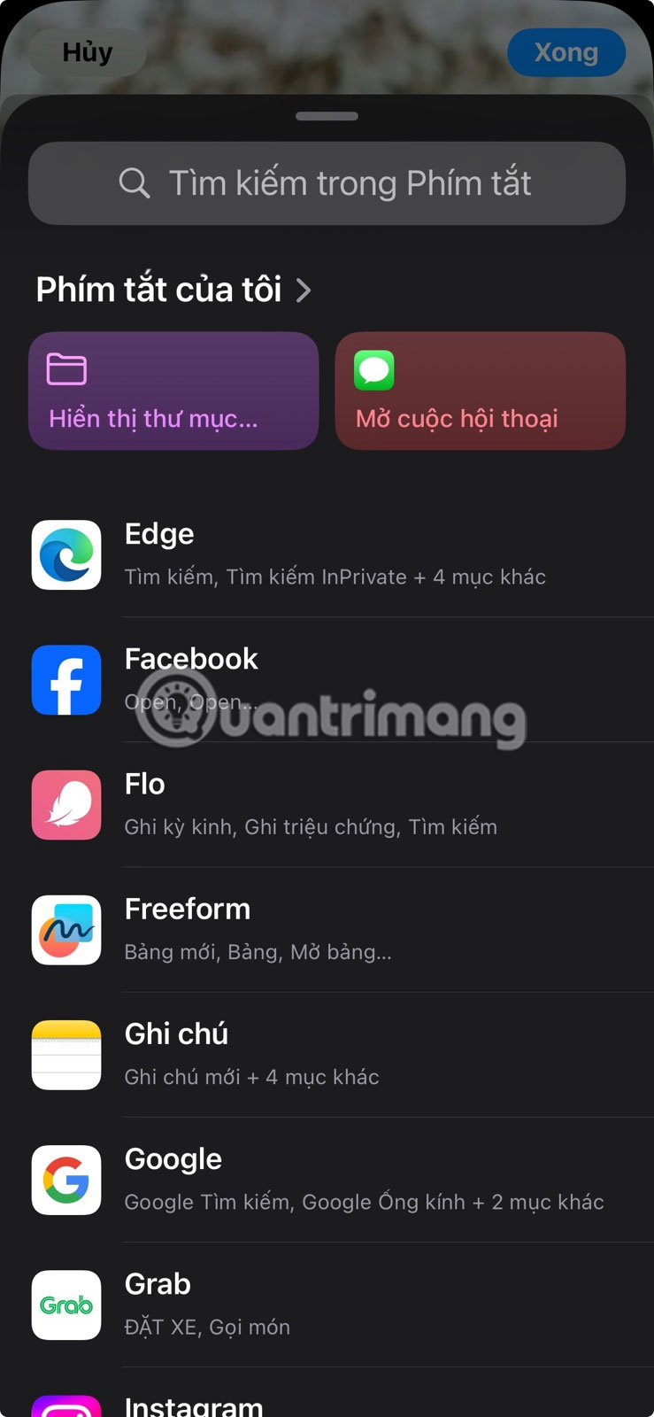 Chọn "Mở cuộc hội thoại" để tạo shortcut mới trên màn hình khóa iPhone.