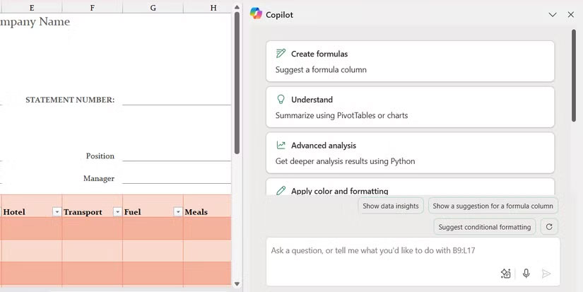 Bảng điều khiển bên Copilot trong Excel.