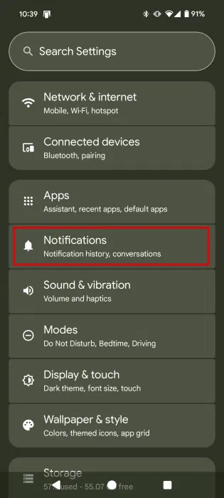 Nhấn vào tùy chọn Notifications trong cài đặt Android.