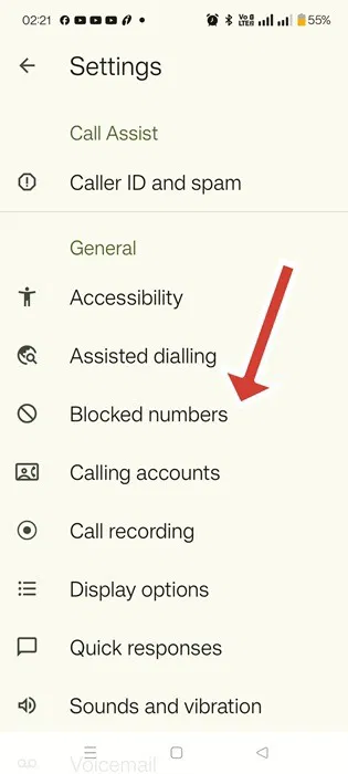 Nhấn vào Blocked numbers trong cài đặt ứng dụng điện thoại.