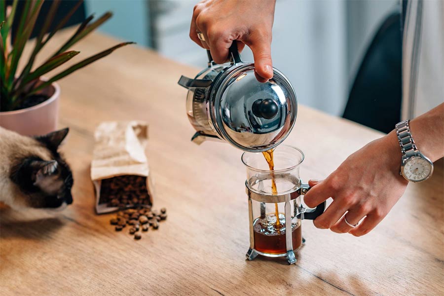 Uống quá nhiều cà phê dễ làm tăng cholesterol