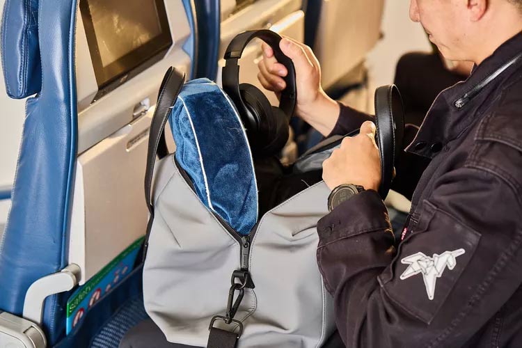Chuẩn bị đồ kỹ lưỡng khi đi máy bay đường dài