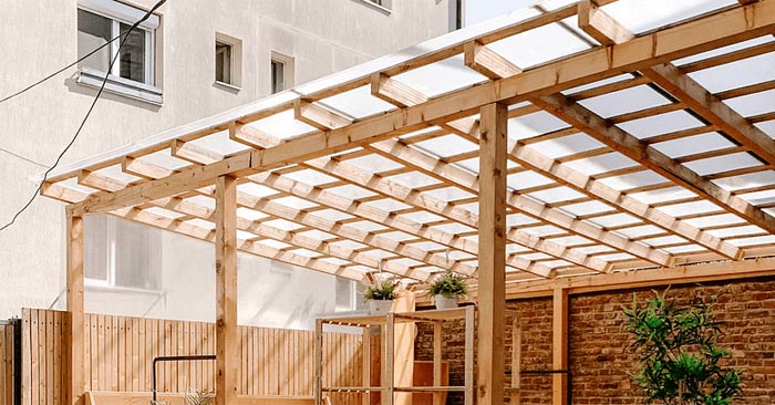 Bảo vệ không gian ngoài trời