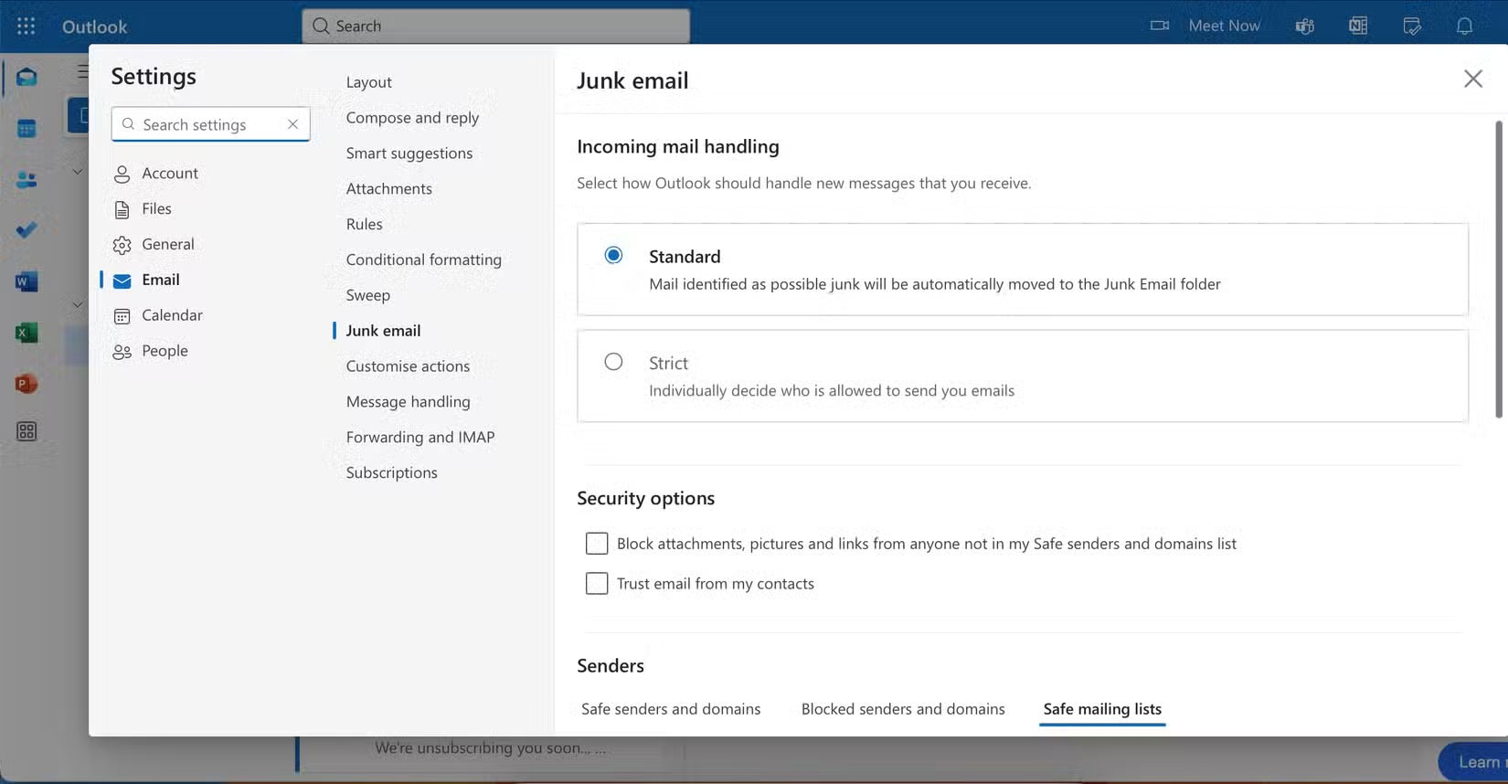 Bật cài đặt nghiêm ngặt trong ứng dụng Outlook