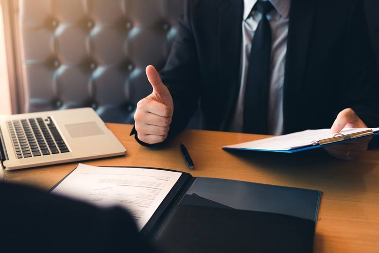 Dấu hiệu bạn được nhà tuyển dụng chọn